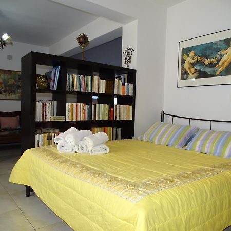 Dreamy Studio With Private Garden Athens Luaran gambar